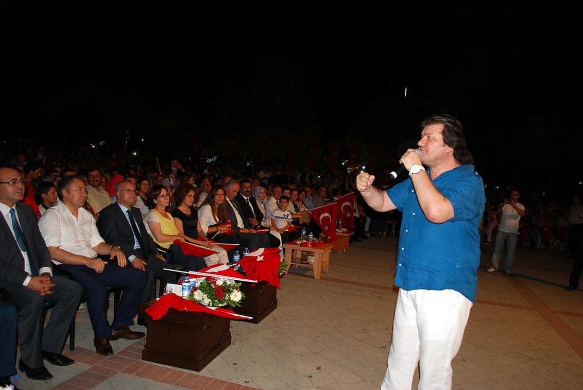 Salihli\'nin Düşman İşgalinden Kurtuluşu Kutlandı