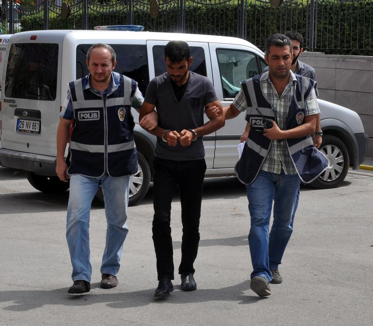 Telefon Dolandırıcılarına Özel Ekip Darbesi