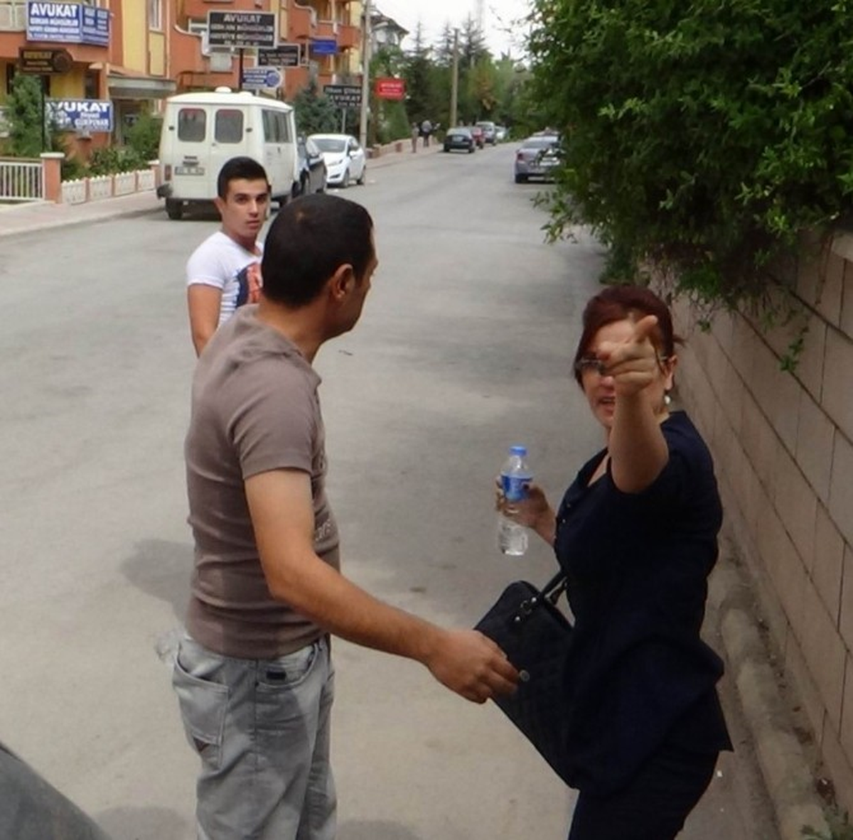 Torbacıdan Basın Mensuplarına: Poz Vereyim de Öyle Çek