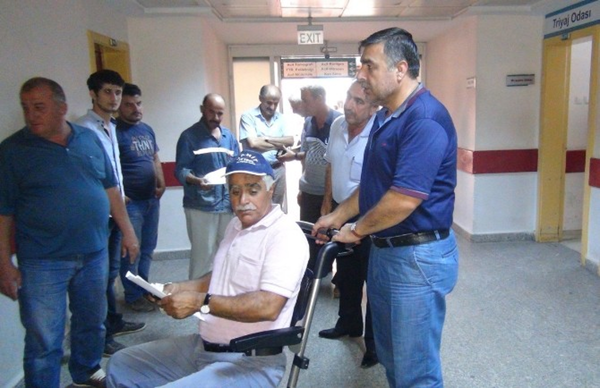 Tpao İşçilerini Taşıyan Minibüs Kaza Yaptı: 5 Yaralı