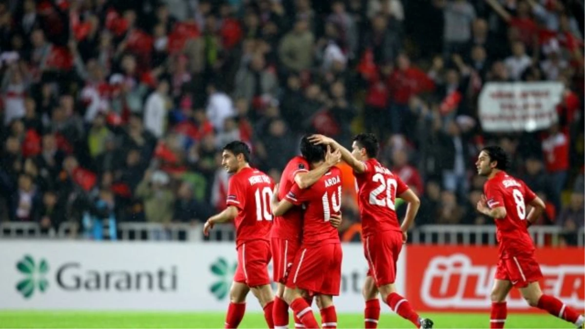 Türkiye, İzlanda Maçının Hazırlıklarını Sürdürüyor