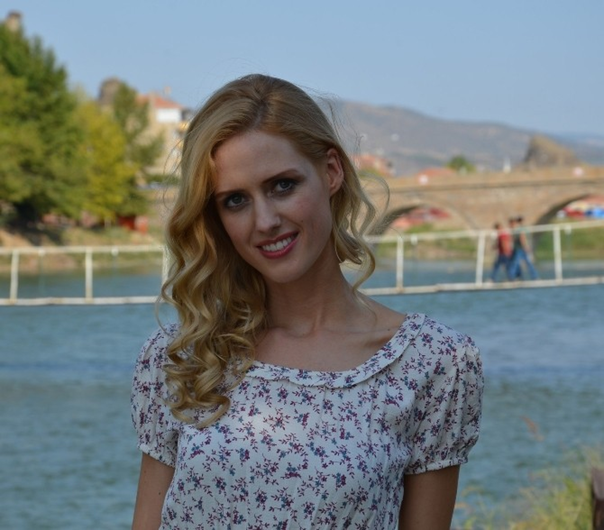 Wılma Elles, Koyunbaba Köprüsü\'ne Hayran Kaldı