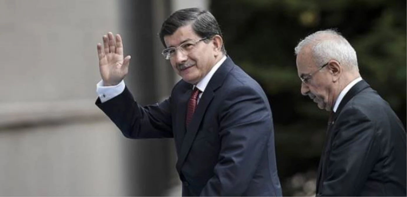 Başbakan Davutoğlu Ankara\'ya Geldi