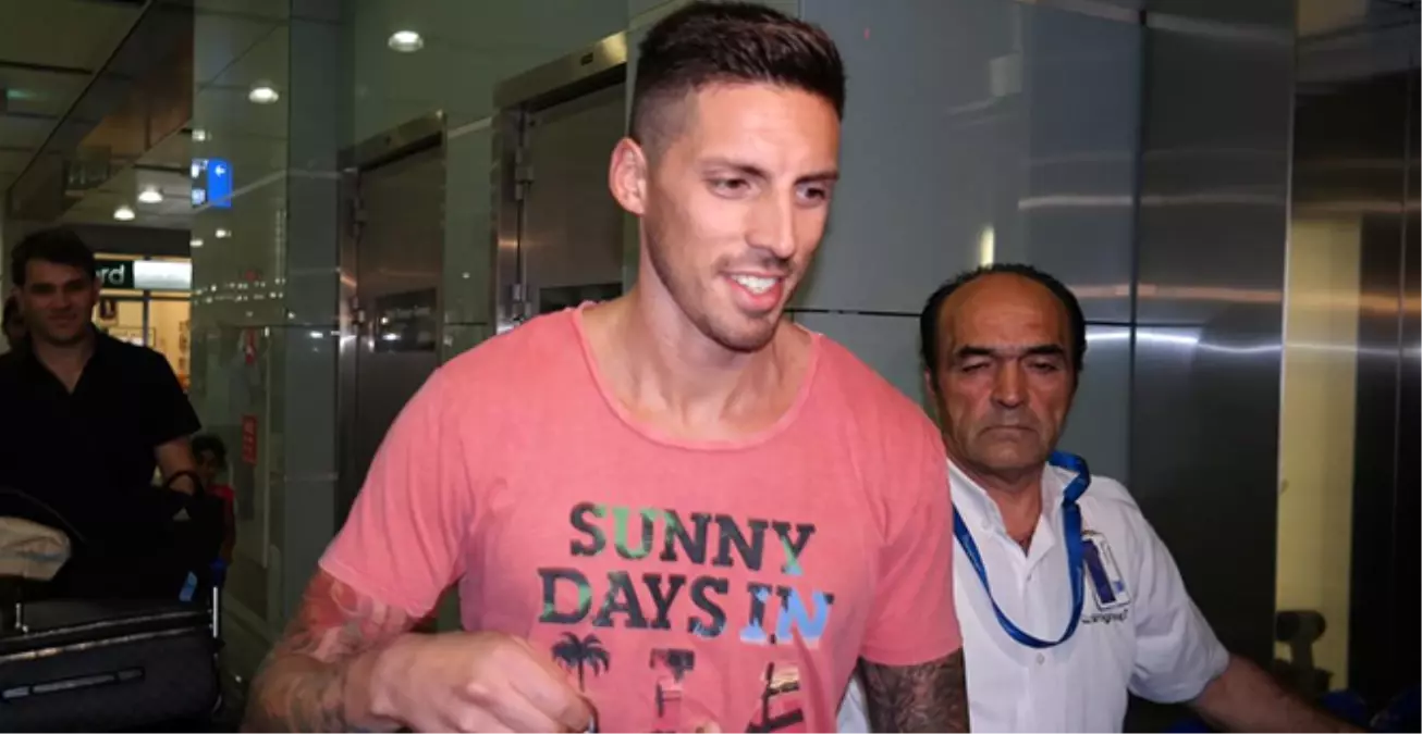 Beşiktaşlı Jose Sosa, Performansıyla Büyülüyor