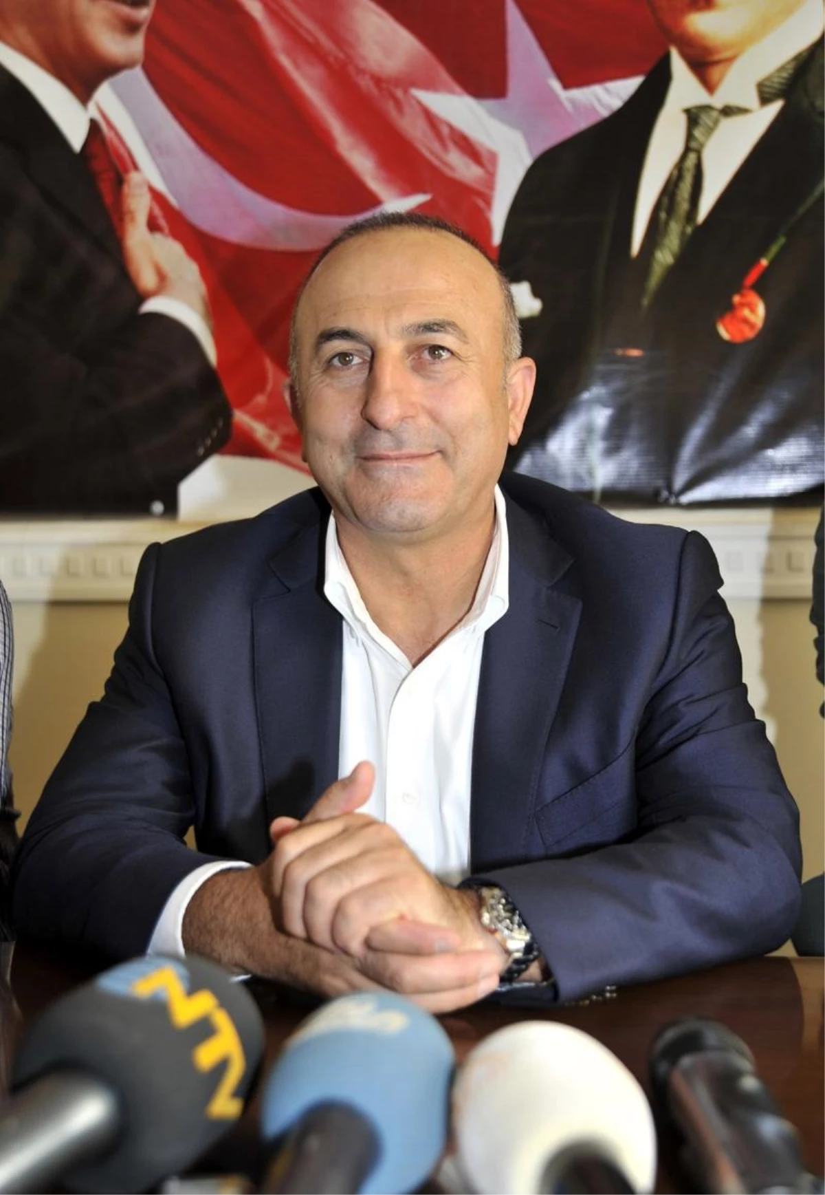 Dışişleri Bakanı Çavuşoğlu Antalya\'da