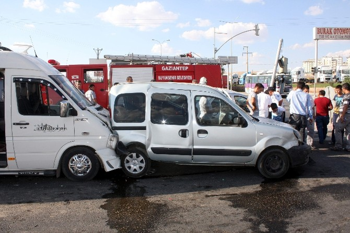 Gaziantep\'te Trafik Kazası: 5 Yaralı