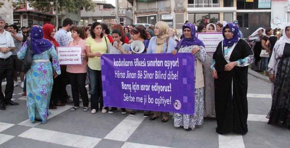 Şanlıurfa\'da Kadınlardan Barış Çağrısı