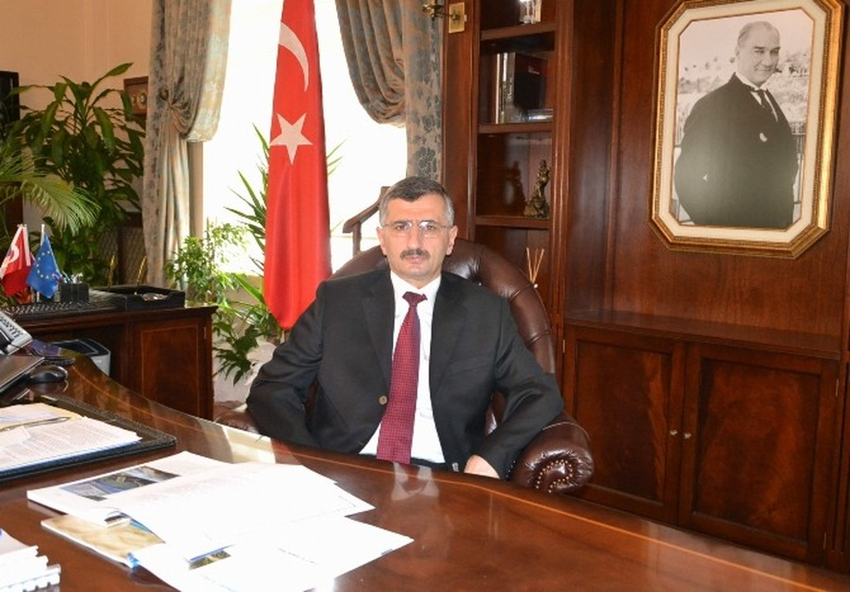 Vali Bektaş\'tan Kurtuluş Günü Mesajı