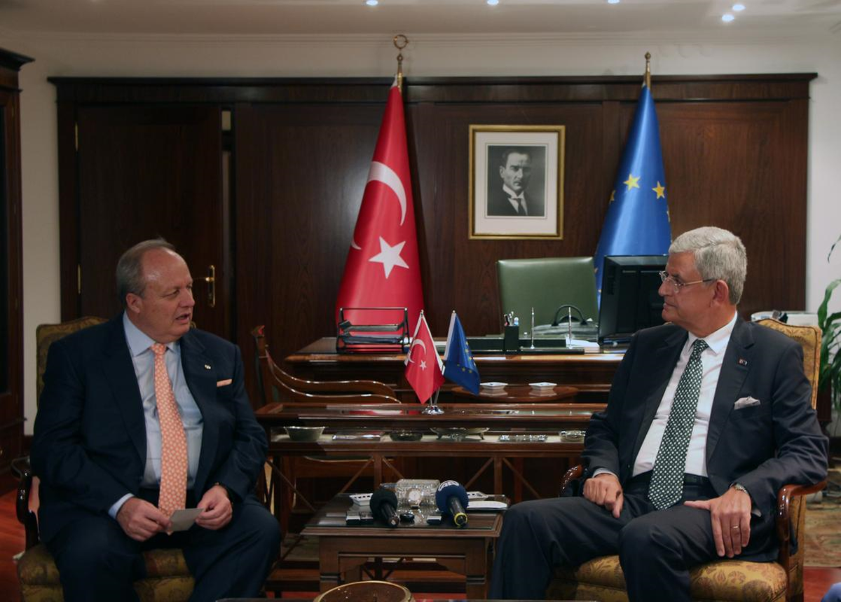 AB Bakanı Bozkır, ASO Başkanı Özdebir\'i Kabul Etti