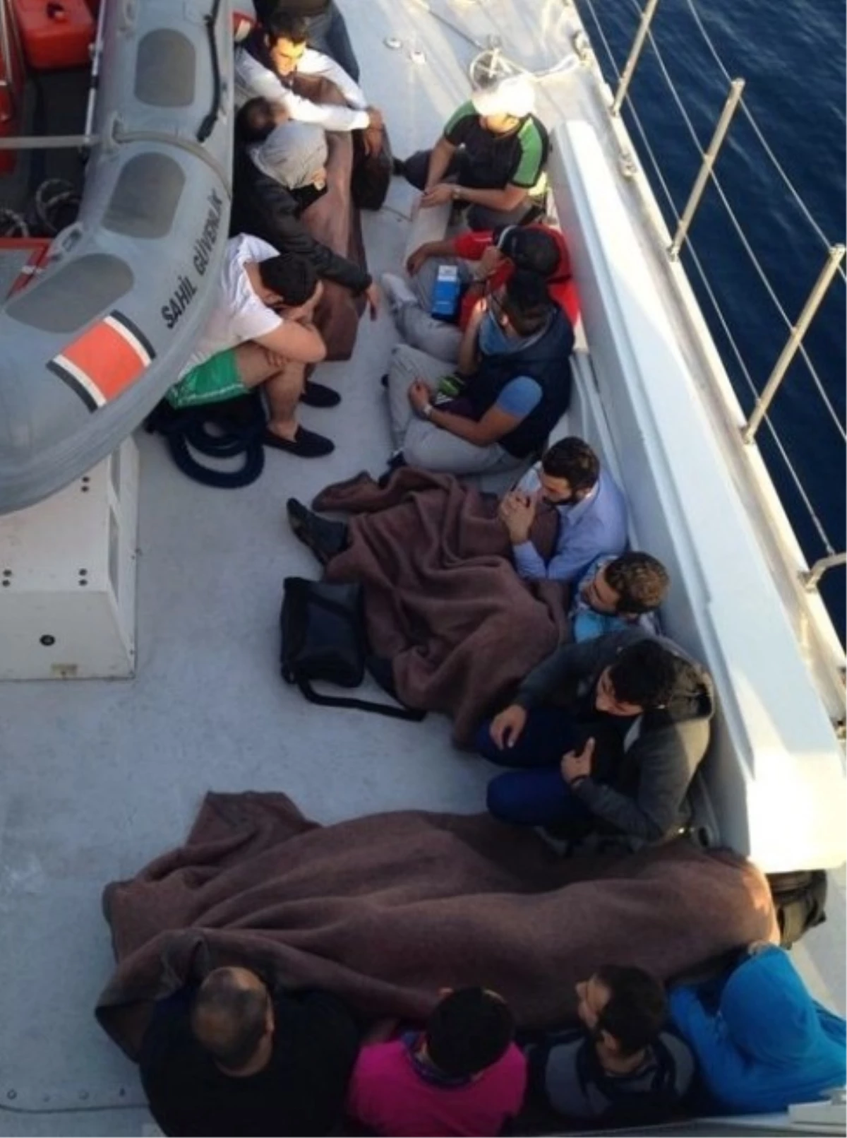 Ege Denizi\'nde 424 Kaçak Kurtarıldı