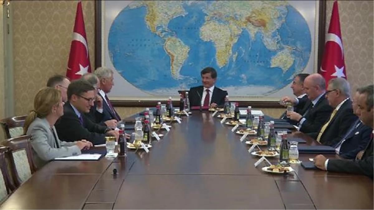 Başbakan Davutoğlu ABD Savunma Bakanı Hagel ile Görüştü