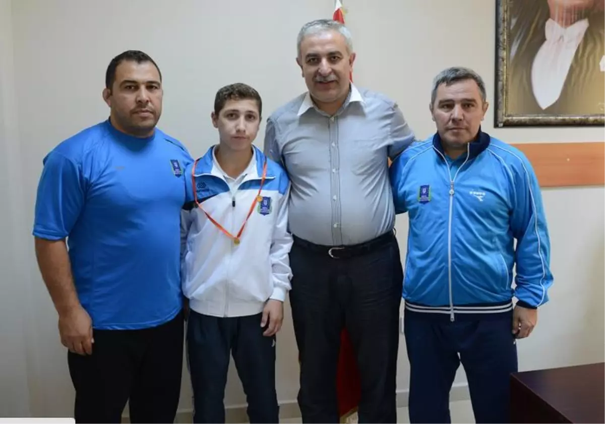 Bursa Büyükşehir Sporcuları Başarıya Doymuyor