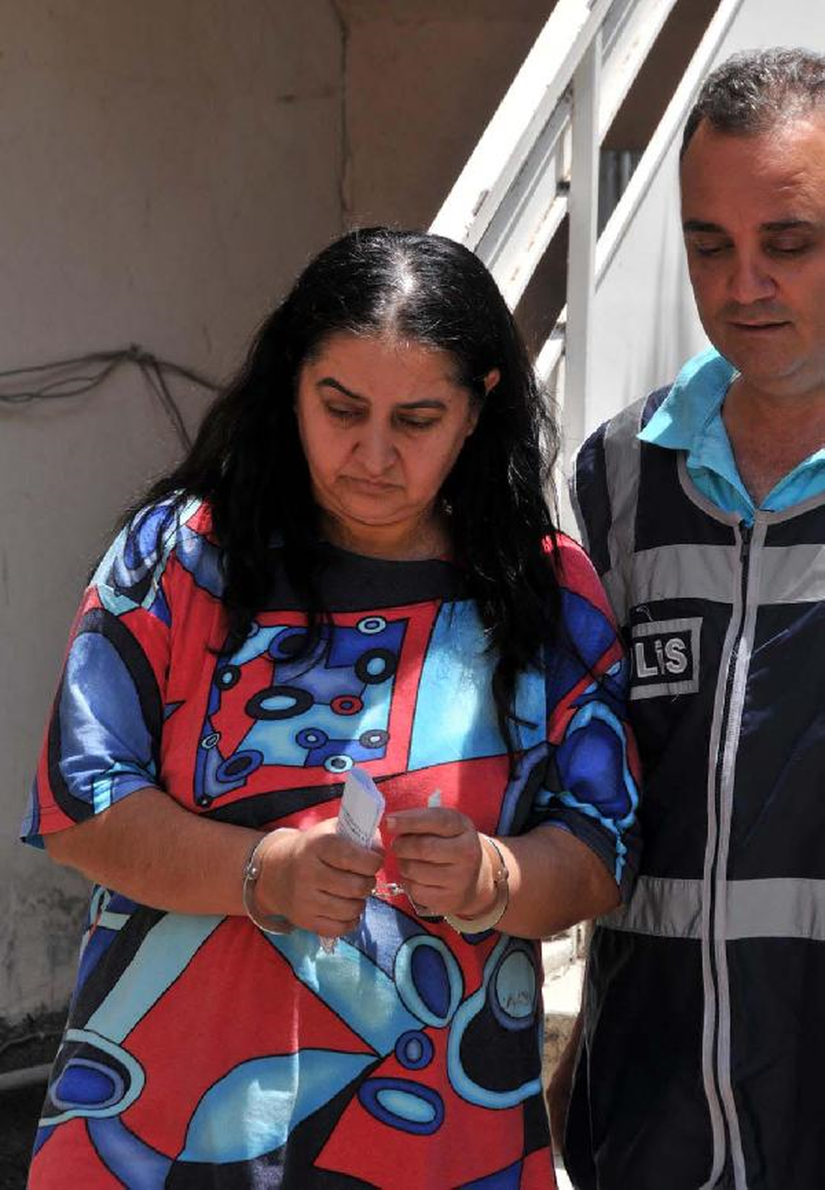 Adana\'da Eşini Sevgilisine Öldürten Kadına Müebbet Hapis