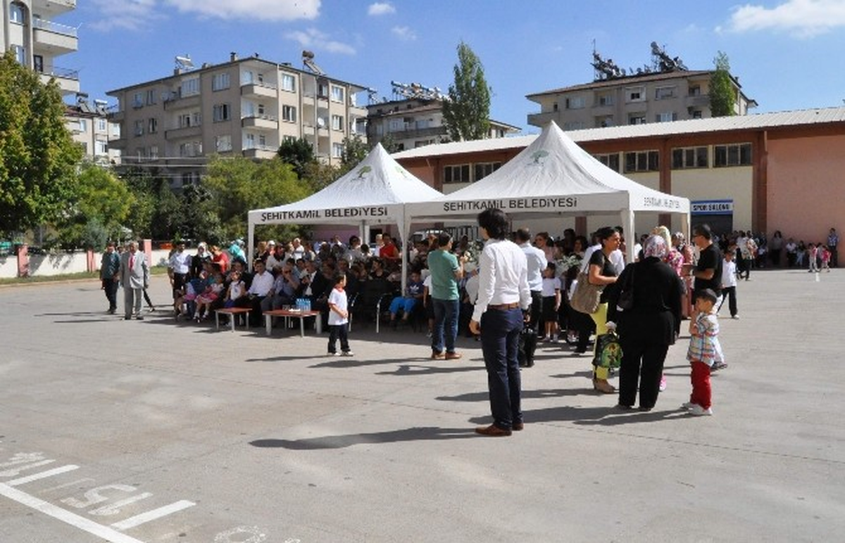 Gaziantep\'te İlk Ders Zili Çaldı