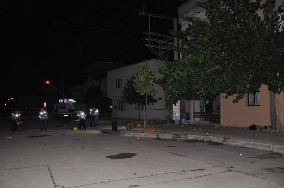Gürültü Kavgasında 2 Kişi Öldü, 1 Kişi Yaralandı