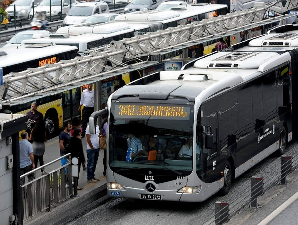Metrobüsün Ek Seferleri Yığılmayı Azalttı