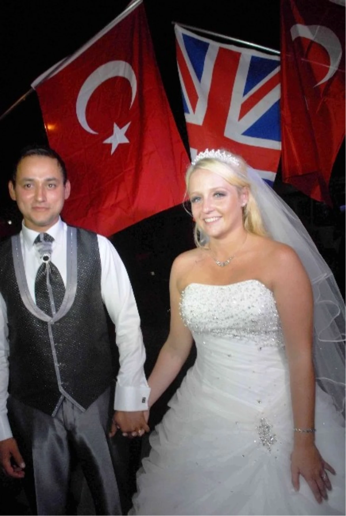 İngiliz Geline Türk Usulü Düğün