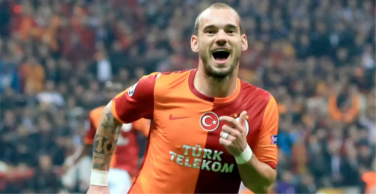 Sneijder: Soyunma Odasında 4 Dil Birden Konuşuluyor