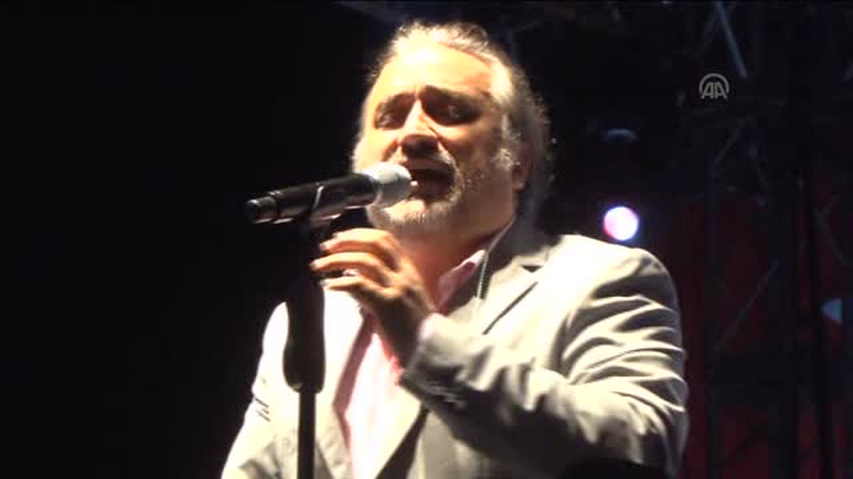 Volkan Konak, Aydın'da konser verdi