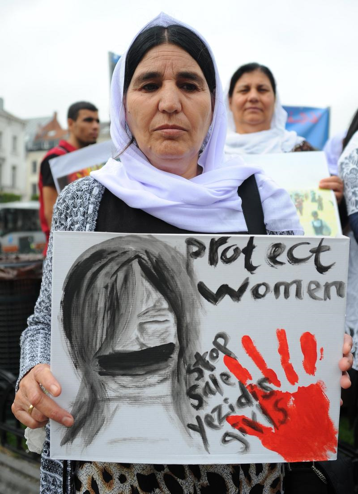 Yezidiler\'den Brüksel\'de Işid Protestosu