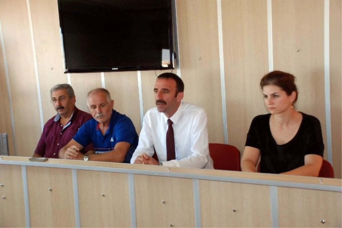 CHP\'li Karataş, Üyesi Olduğu Meslek Örgütünü Eleştirdi