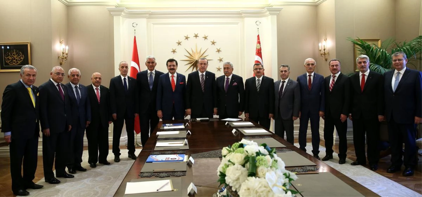 Cumhurbaşkanı Erdoğan, İş Dünyası ve Sendika Temsilcilerini Kabul Etti