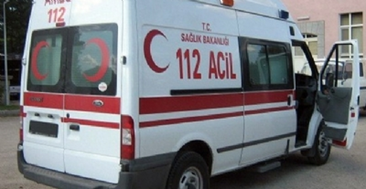 Düzce\'de Tarım Aracı Devrildi: 8 Yaralı