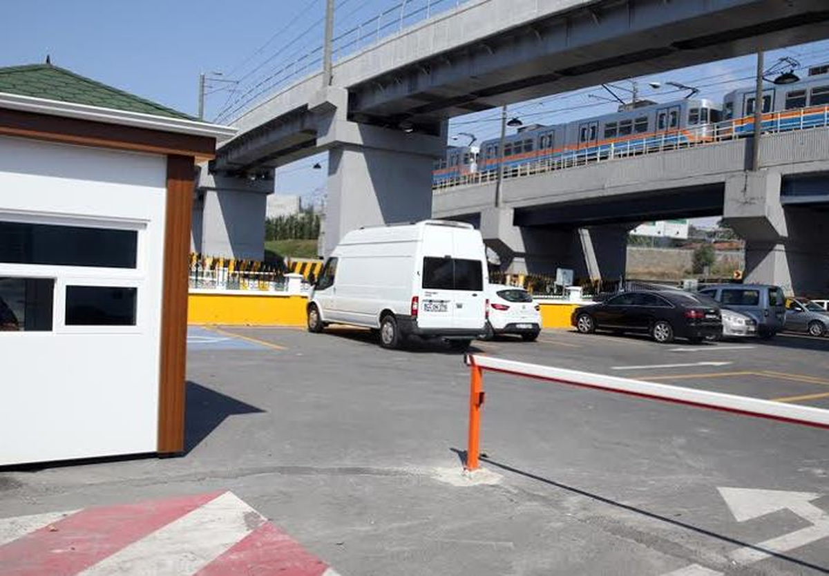 Günde 1 Liraya Otopark Hizmete Girdi