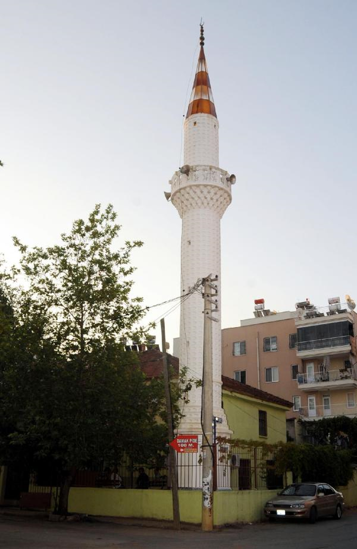 Antalya\'da Hırsızlar, Ezan İçin Kullanılan Amfileri Çaldı