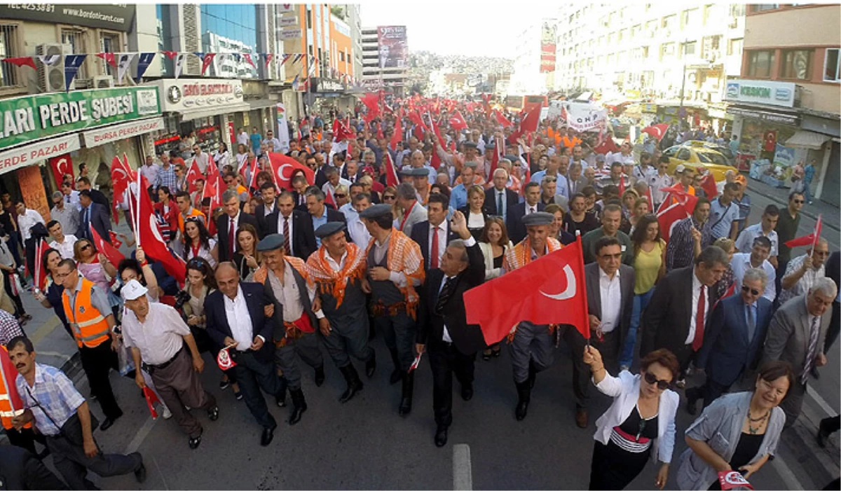 İzmir, Zaferin 92. Yılını Kutladı