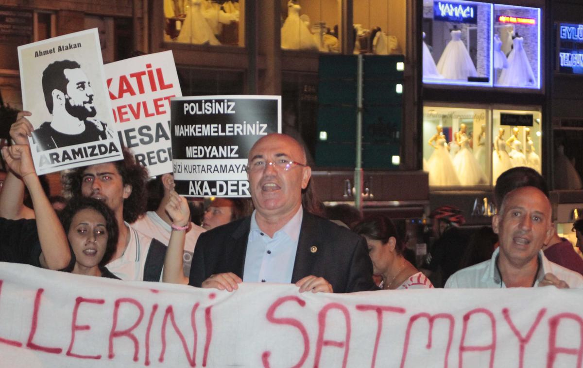 Kadıköy\'de Hükümet Karşıtı Eylem