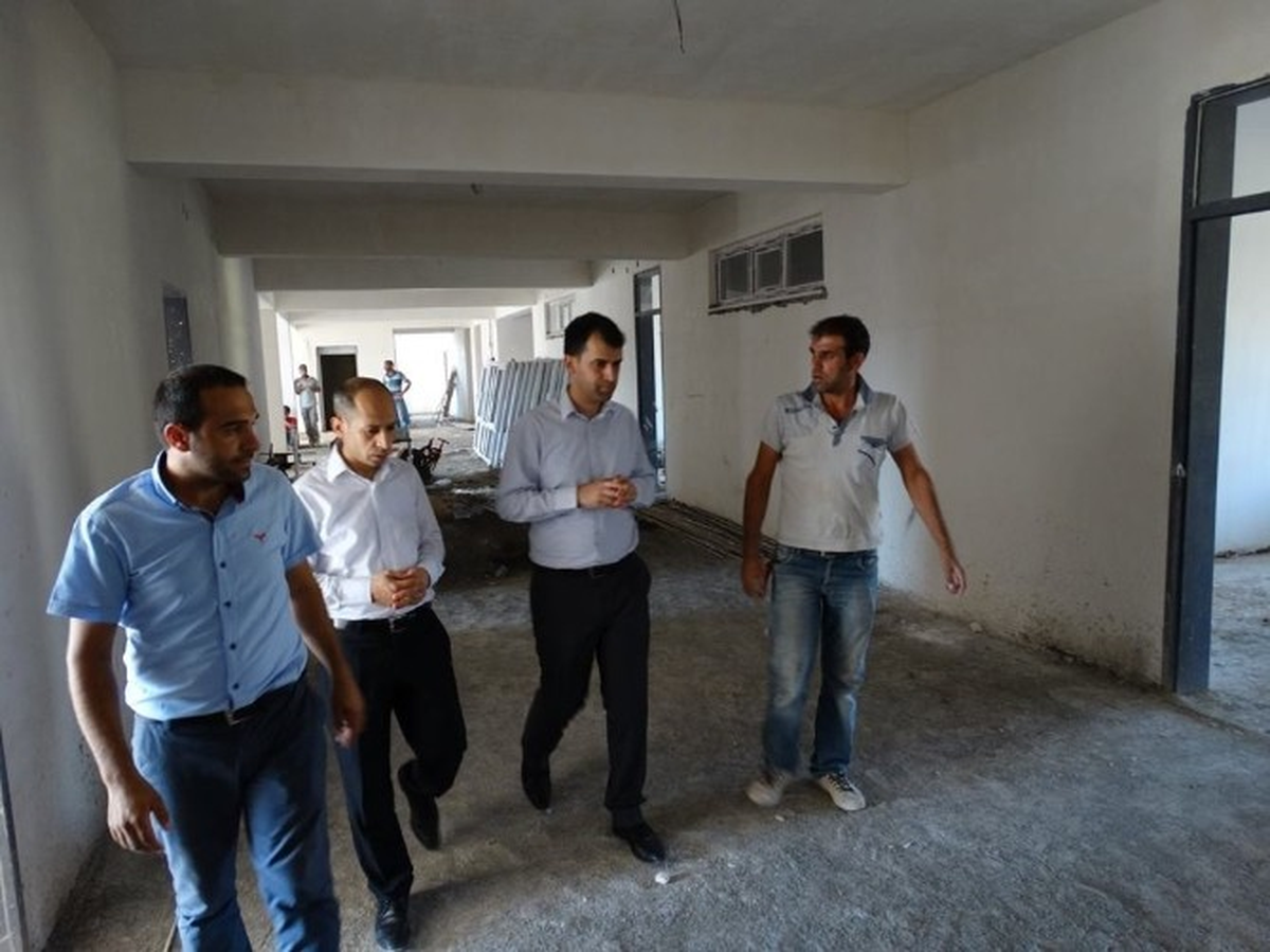 Kaymakam Sarı İmam Hatip Lisesi İnşaatında İncelemelerde Bulundu
