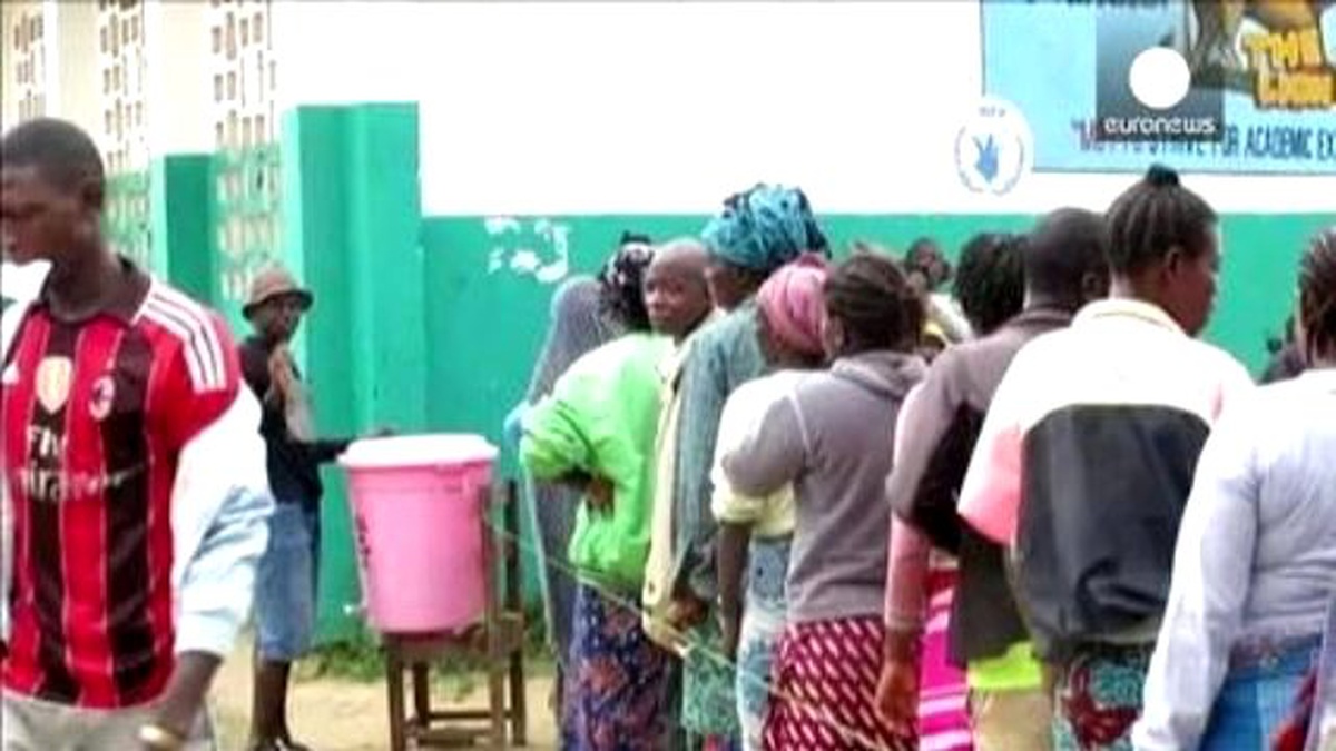 Liberya İçin Korkutan Ebola Uyarısı