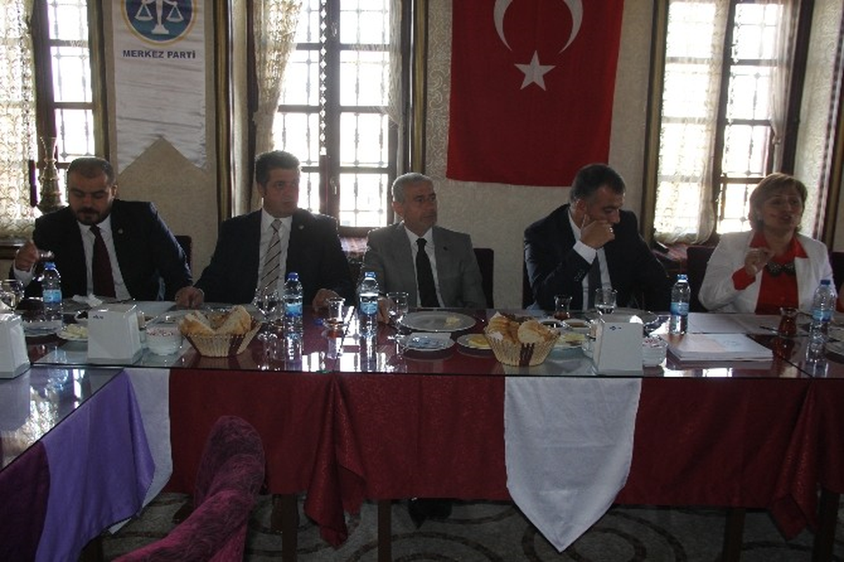 Merkez Parti Erzurum İl Yönetimi Tanıtıldı