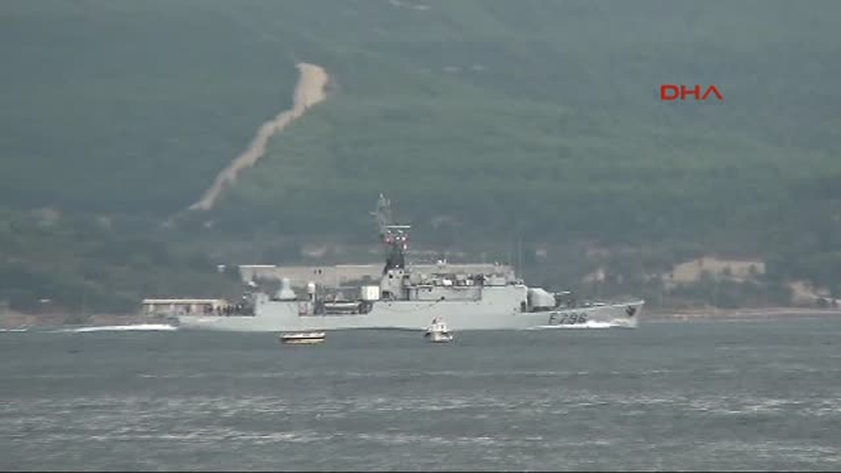 Rus Savaş Uçakları Türk Savaş Gemisinin de Bulunduğu NATO Savaş Gemilerini Taciz Etti