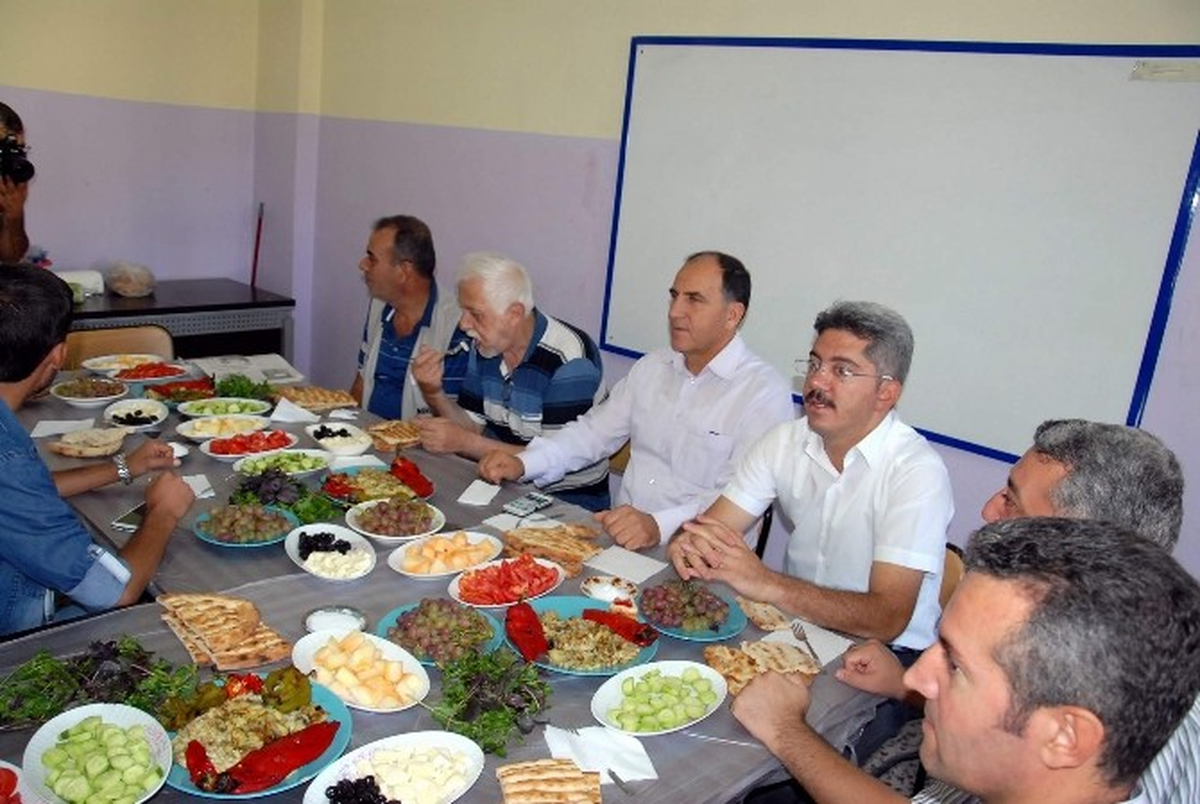 Siverek Milli Eğitim Müdürü Basın Mensupları ile Bir Araya Geldi