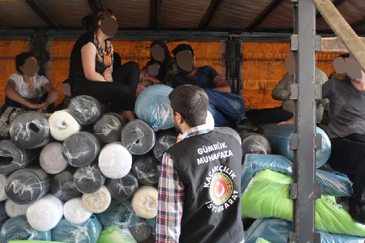 Tır Dorselerinde Umuda Yolculuk Edirne\'de Bitti