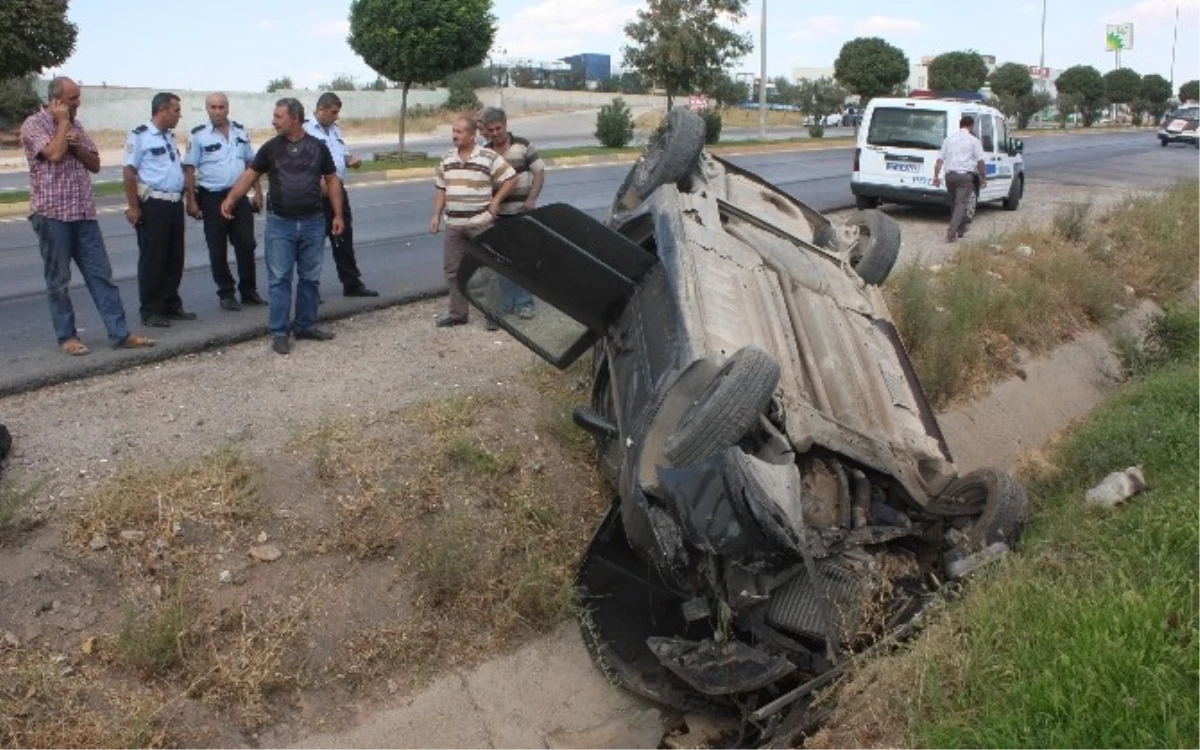 Trafik Kazası: 3 Yaralı