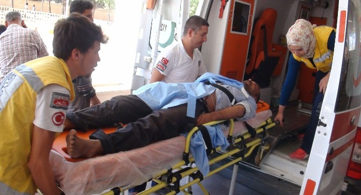 Zihinsel Engelli Şahsa Minibüs Çarptı