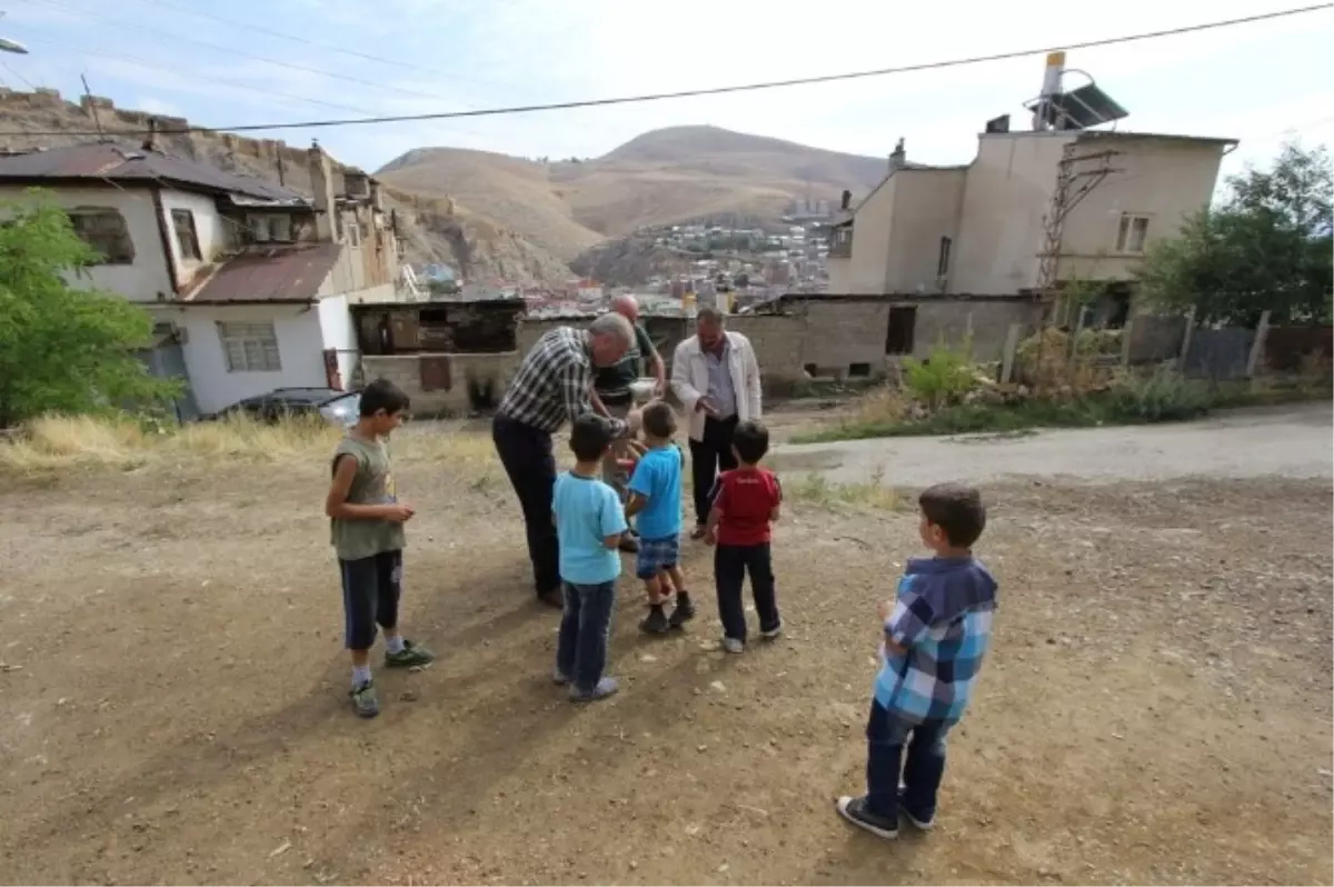 Bayburt Belediye Başkanı Memiş Uzungazi\'de İncelemelerde Bulundu