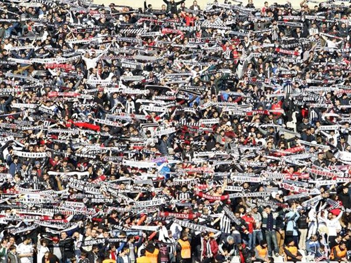 Beşiktaş Taraftarı Yine Bursa\'da Yok!