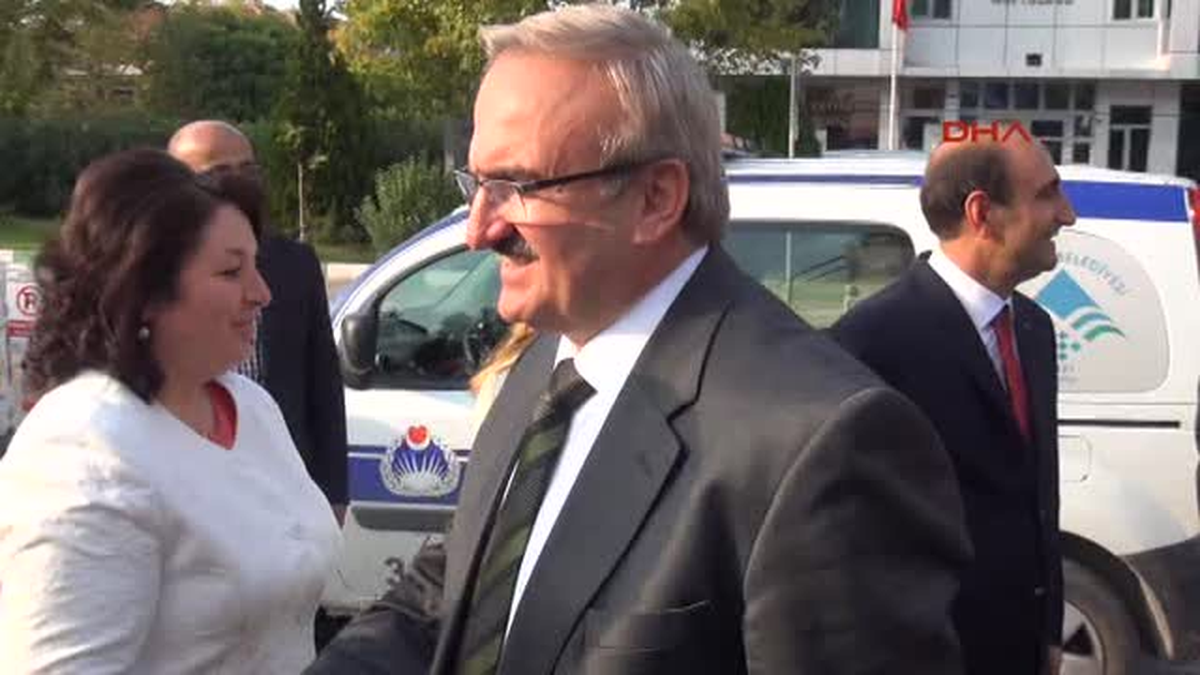 Bursa Valisi\'nden İlginç Evlilik Tavsiyesi Kadına İtaat Et, Rahat Et
