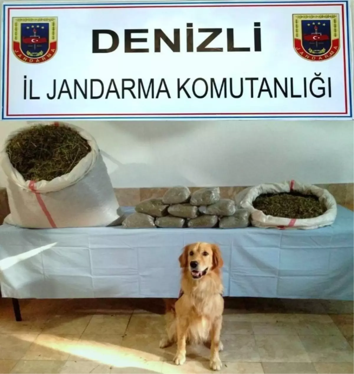 Denizli\'de 9 Kilo Toz Esrar Ele Geçirildi