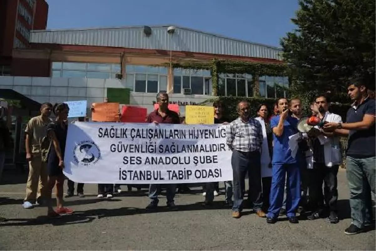 Göztepe Hastanesi Önünde "Uyuz" Protestosu