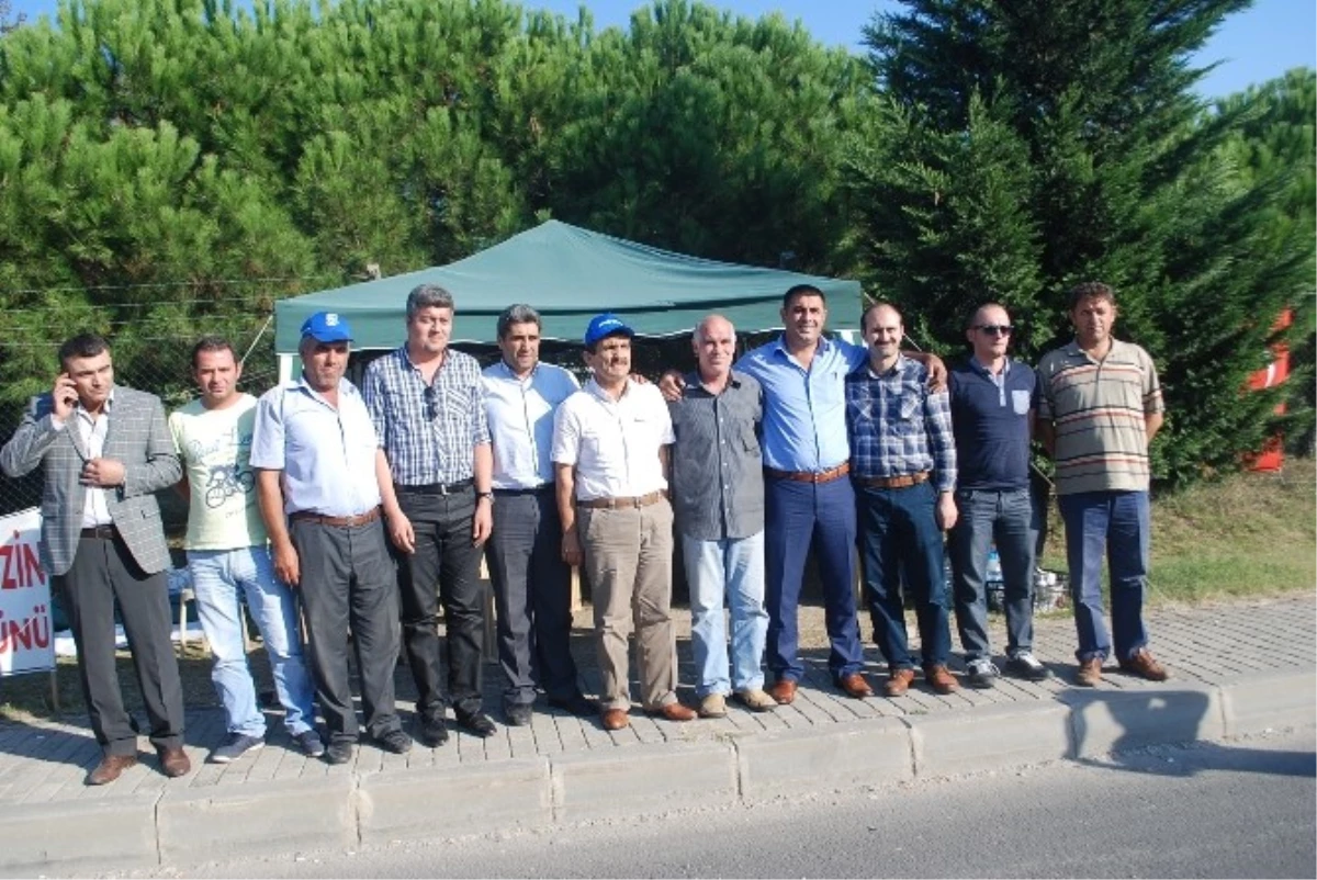 MHP\'li Karakoç, Tekirdağ Çerkezköy\'deki Eylemci İşçileri Ziyaret Etti