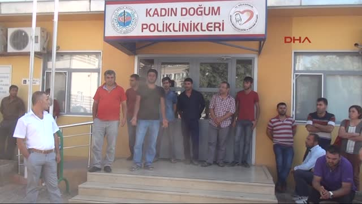Protesto İçin Poliklinik Kapısını 2 Saat Kapattılar