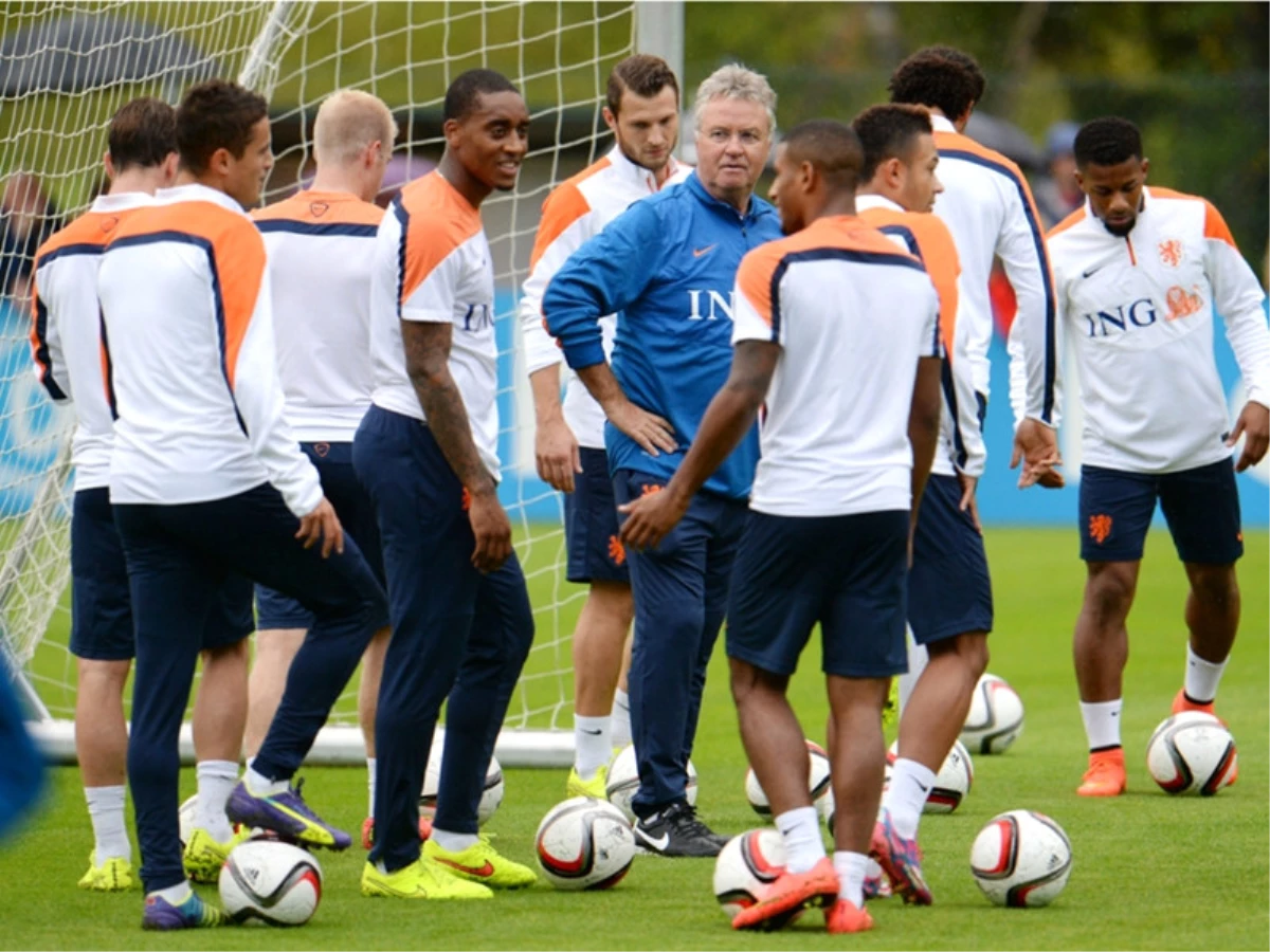 Sneijder: Hiddink ile Daha Rahatız...
