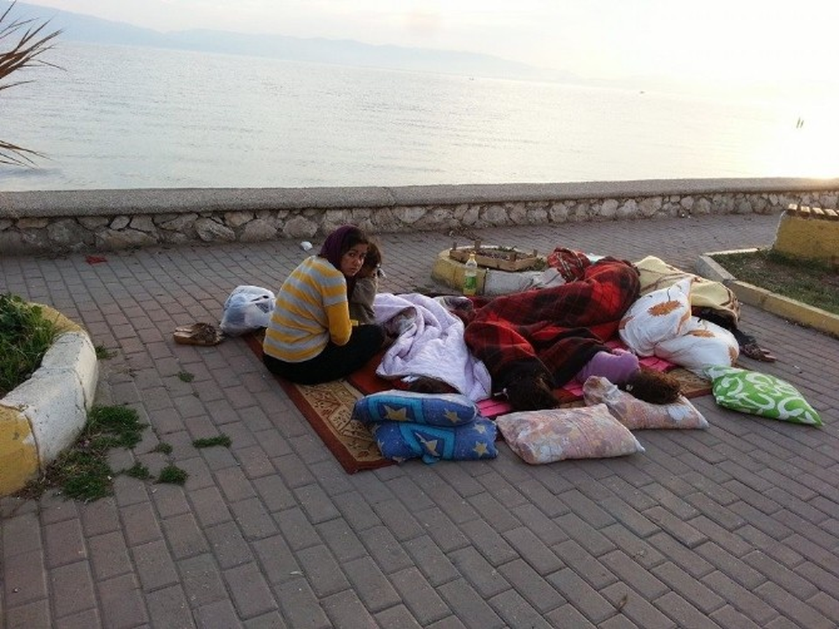 Suriyeli Ailelerin Mudanya Sahili\'ndeki Çaresizliği
