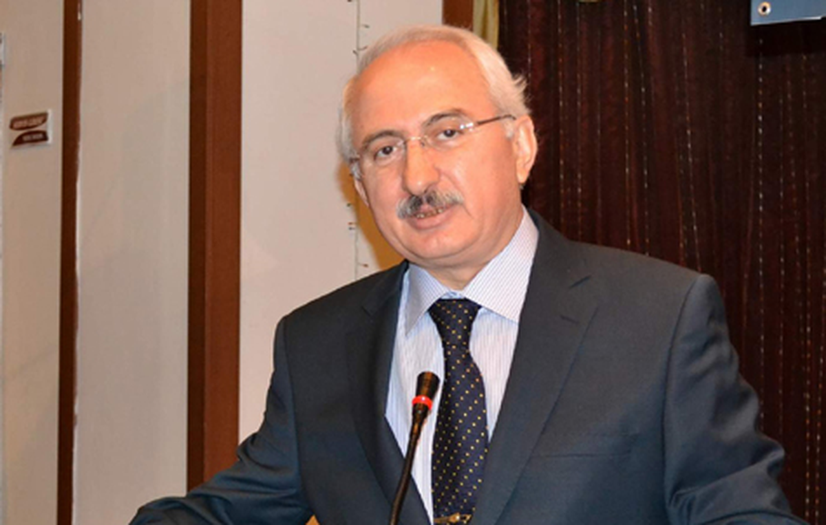 Vali Barut, Milli Güreşçi Akgül\'ü Kutladı