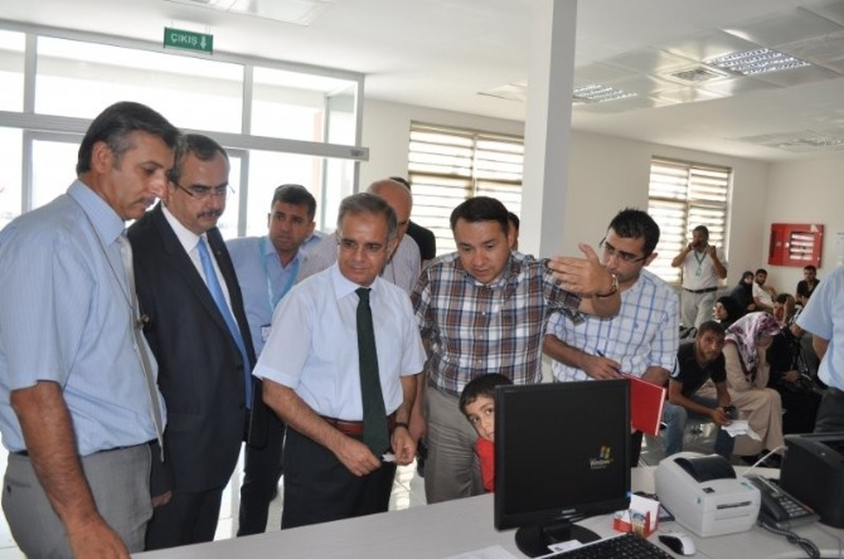 Vali Tapsız, Devlet Hastanesinde İncelemelerde Bulundu